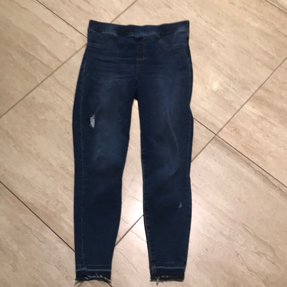 Spanx jeans, worn only once. Excellent condition. Size M